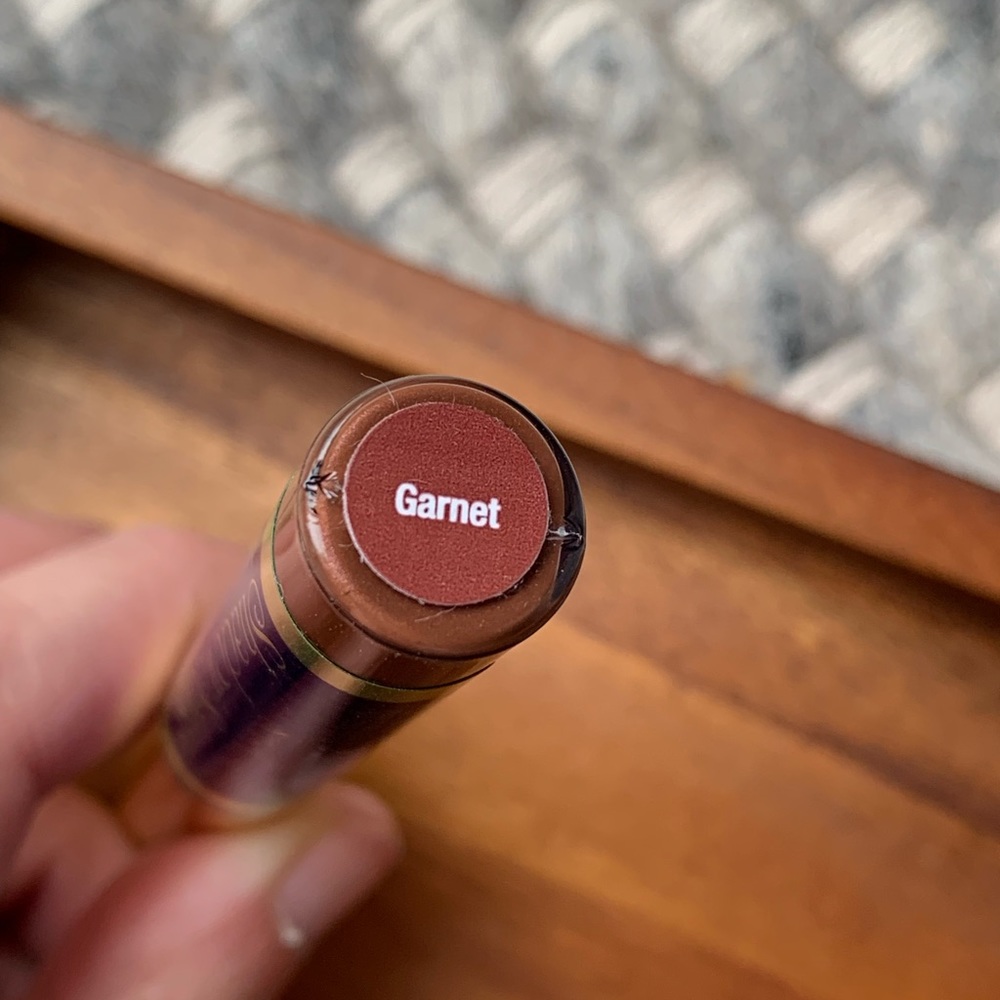 NEW unopened garnet shadowsense by senegence
